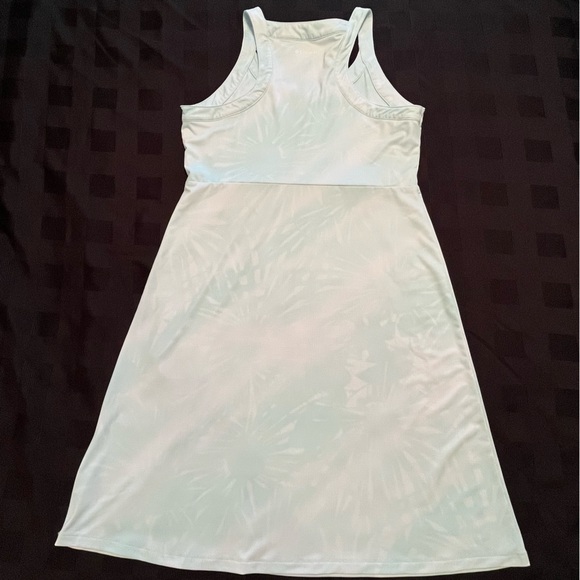 Columbia Sportswear Mint Green & White Dress. Size M - Picture 11 of 11
